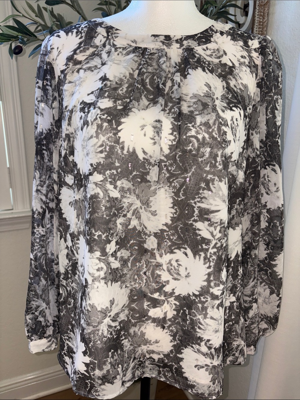 Black & White Floral Blouse